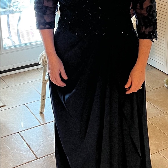 Beautiful Dark Navy Blue Long Gown - Picture 3 of 6